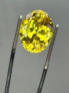 STUNNING Certified Canary Sapphire